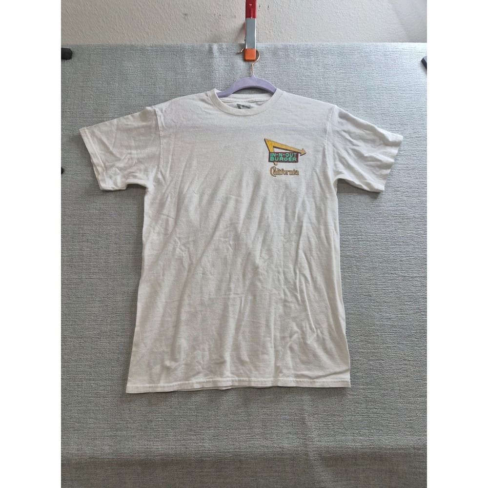 In-N-Out Burger California T-Shirt Unisex Small White Graphic Sunset Car Scene